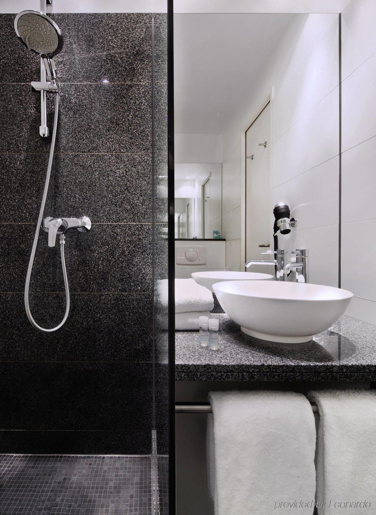 Motel One Bruxelles Extérieur photo